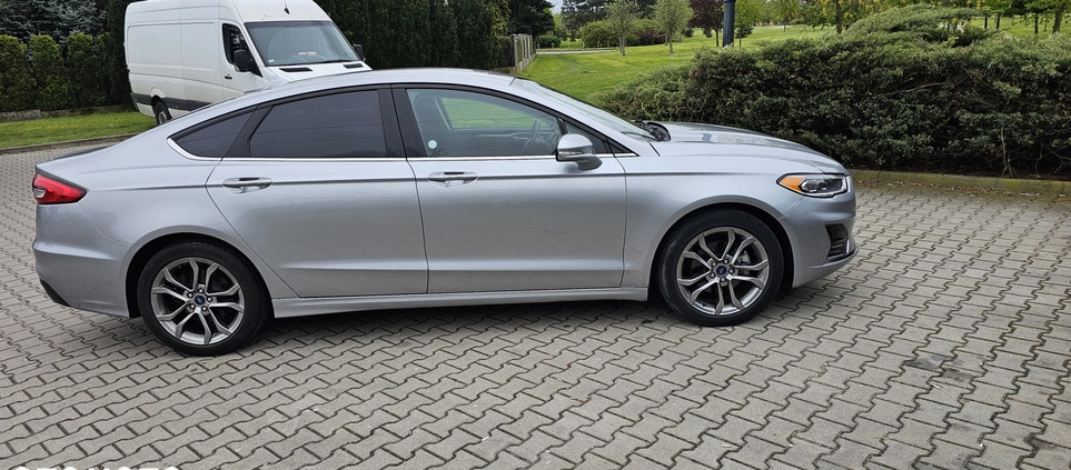 Ford Fusion cena 68000 przebieg: 53000, rok produkcji 2020 z Białobrzegi małe 56